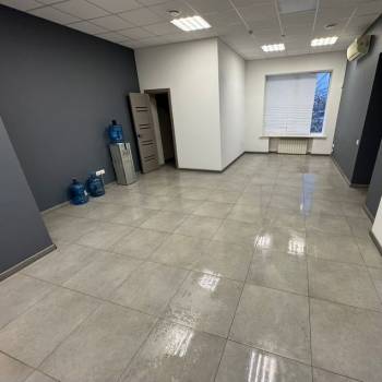 Сдается Нежилое помещение, 275,1 м²