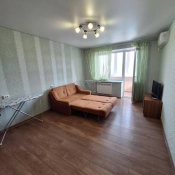 Сдается 1-комнатная квартира, 37 м²