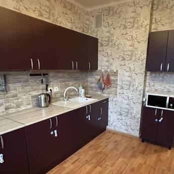 Сдается 1-комнатная квартира, 37 м²