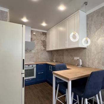 Сдается Многокомнатная квартира, 60 м²