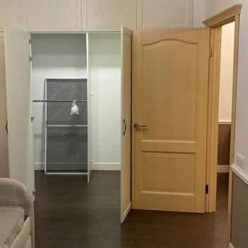 Продается 1-комнатная квартира, 45 м²