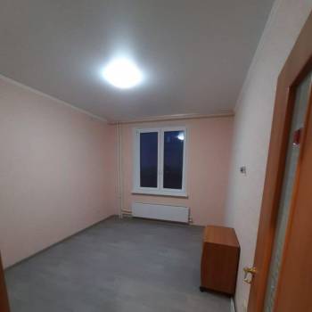 Продается 1-комнатная квартира, 32 м²