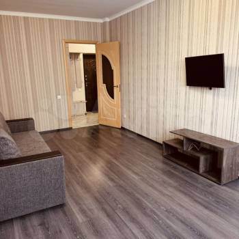 Сдается 1-комнатная квартира, 42 м²