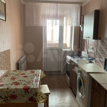 Сдается 1-комнатная квартира, 42 м²