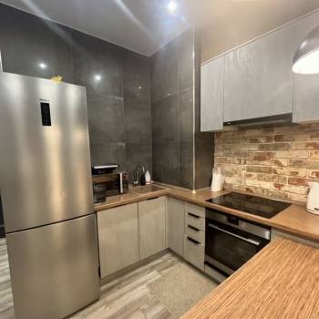 Продается 1-комнатная квартира, 38 м²