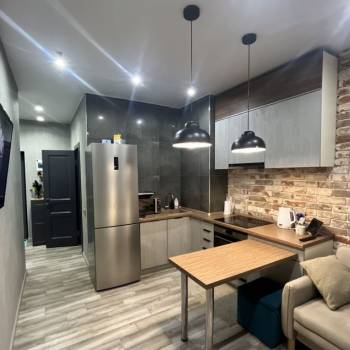 Продается 1-комнатная квартира, 38 м²