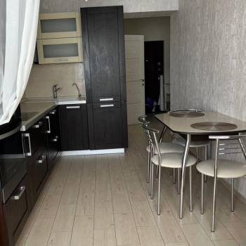 Сдается 2-х комнатная квартира, 65 м²