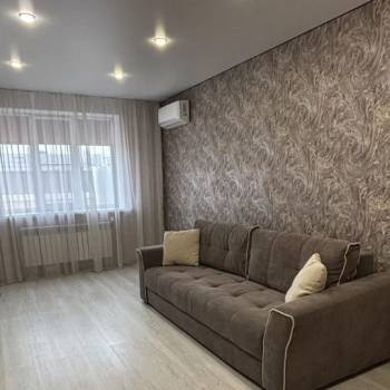 Сдается 1-комнатная квартира, 45 м²