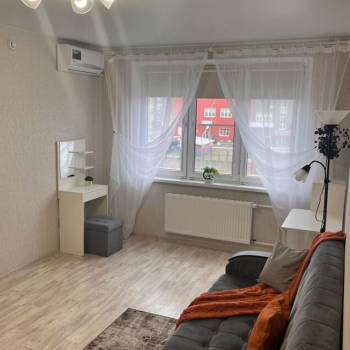 Сдается 1-комнатная квартира, 38 м²