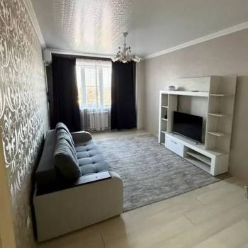 Сдается 1-комнатная квартира, 42 м²