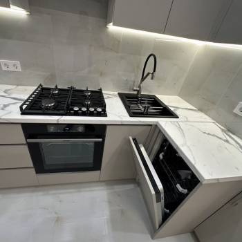 Продается 1-комнатная квартира, 36 м²