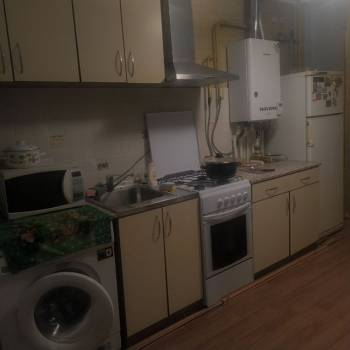 Продается 1-комнатная квартира, 41 м²