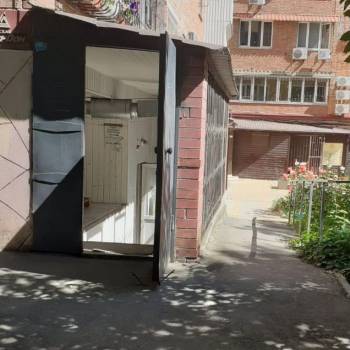 Продается Нежилое помещение, 180 м²