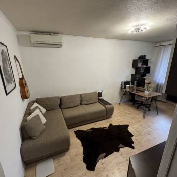 Продается 2-х комнатная квартира, 42 м²