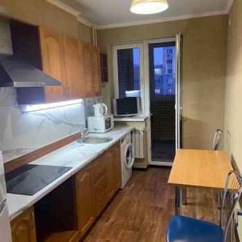 Сдается 1-комнатная квартира, 38 м²