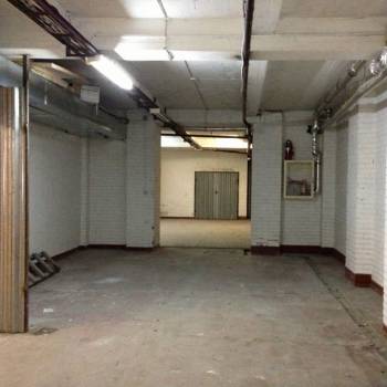 Сдается Нежилое помещение, 350 м²