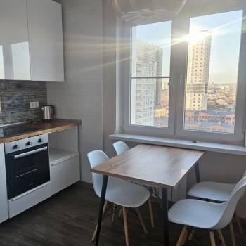 Сдается 2-х комнатная квартира, 60 м²