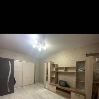 Сдается 1-комнатная квартира, 37 м²