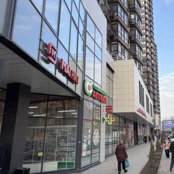 Сдается Нежилое помещение, 184 м²