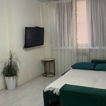 Продается 1-комнатная квартира, 42 м²