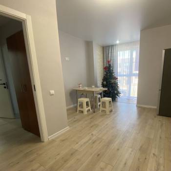 Продается 1-комнатная квартира, 37 м²