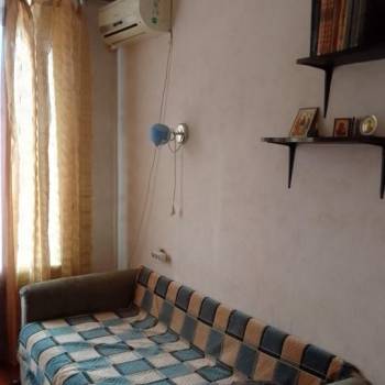 Продается 1-комнатная квартира, 18 м²