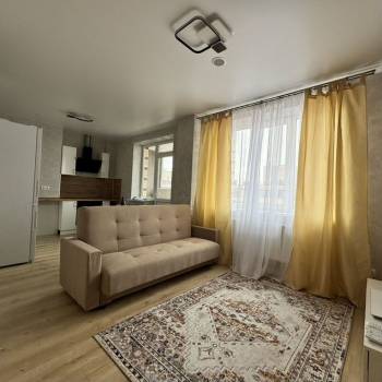 Сдается 1-комнатная квартира, 42 м²