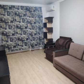 Сдается 1-комнатная квартира, 40 м²