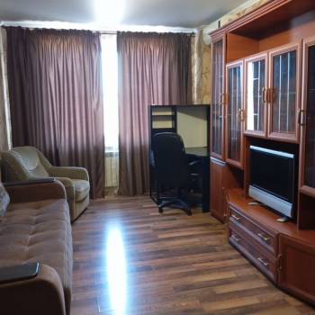 Сдается 1-комнатная квартира, 40 м²