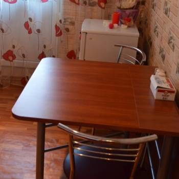 Продается 1-комнатная квартира, 42 м²