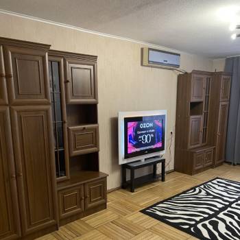Сдается 1-комнатная квартира, 40 м²