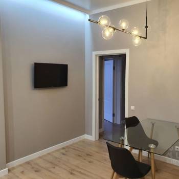 Сдается 2-х комнатная квартира, 80 м²