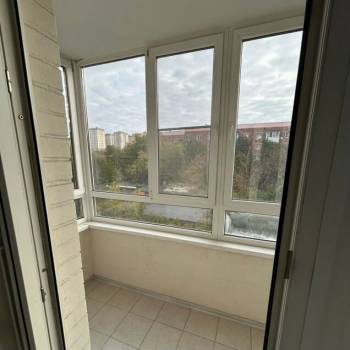 Сдается 1-комнатная квартира, 42 м²