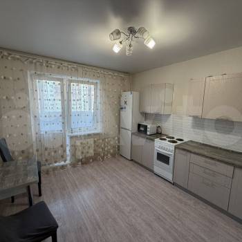 Сдается 1-комнатная квартира, 41 м²