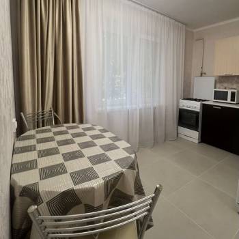 Сдается 1-комнатная квартира, 45 м²