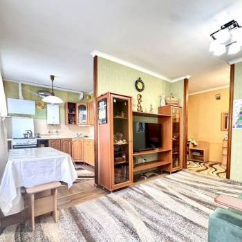 Продается 3-х комнатная квартира, 63 м²