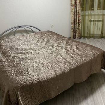 Продается 1-комнатная квартира, 60 м²