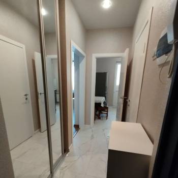 Сдается 1-комнатная квартира, 42 м²