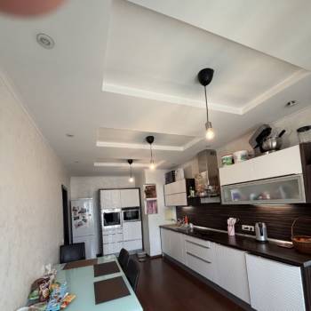 Продается 2-х комнатная квартира, 88 м²