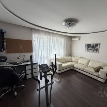 Продается 2-х комнатная квартира, 88 м²