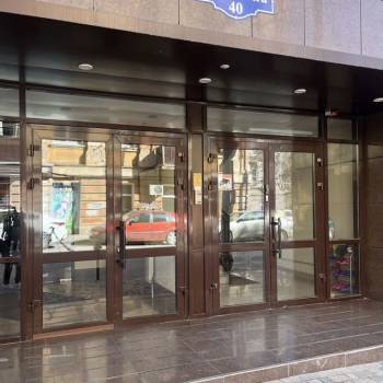 Сдается 2-х комнатная квартира, 77,9 м²