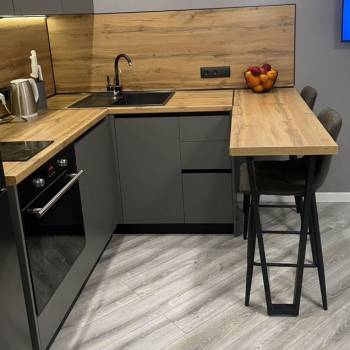 Продается 1-комнатная квартира, 32 м²