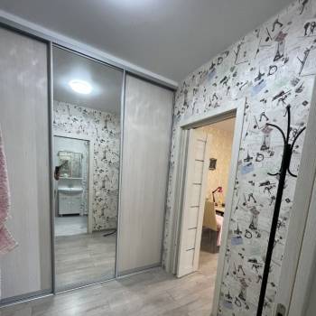 Продается 1-комнатная квартира, 39 м²