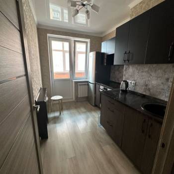 Продается 1-комнатная квартира, 37,18 м²