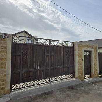 Продается Дом, 270 м²