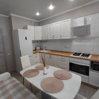 Сдается 1-комнатная квартира, 42 м²