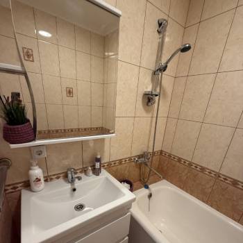 Продается 2-х комнатная квартира, 55,8 м²