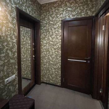 Сдается 1-комнатная квартира, 57 м²