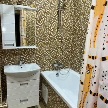 Сдается Многокомнатная квартира, 80 м²