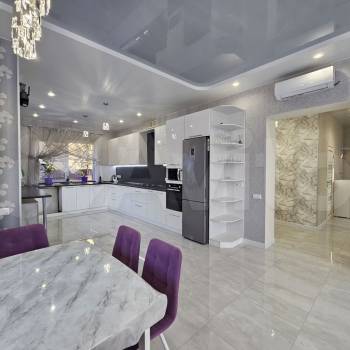 Продается Дом, 194 м²